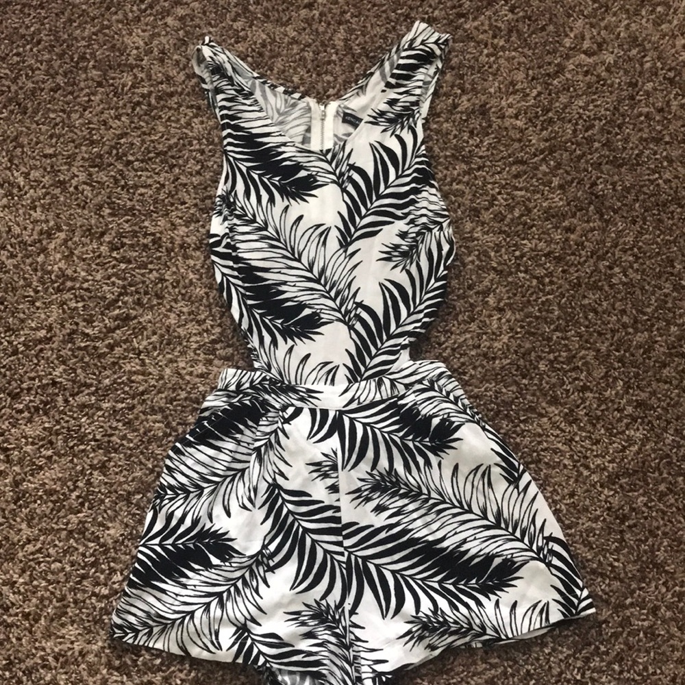 Kendall and Kylie romper from pacsun!